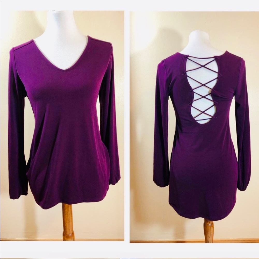 ✨EXPRESS Open Back Long Sleeve Top ✨